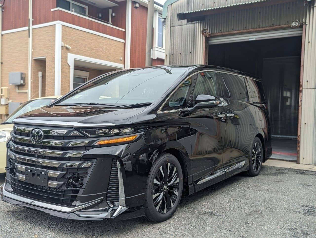 カーコーティング|アルファード